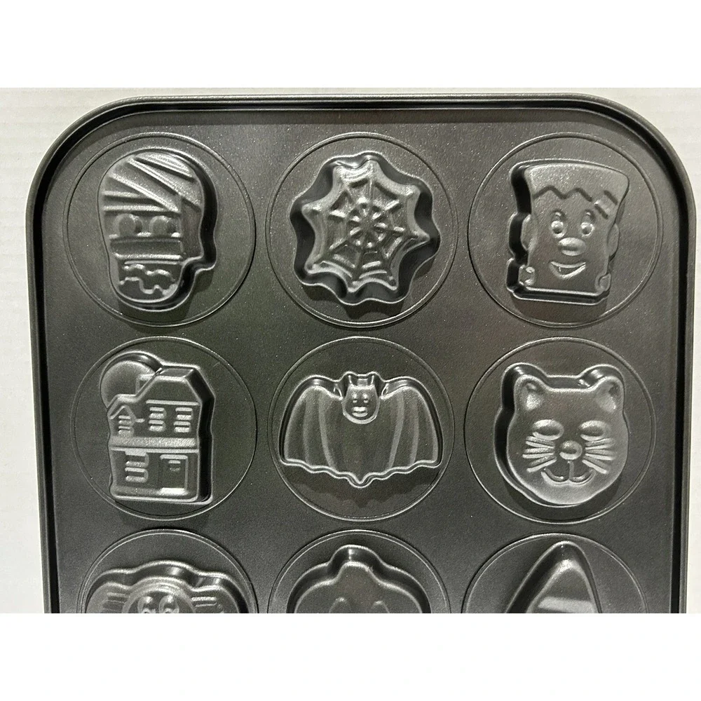 Halloween Cookie Pan 12 Spooky Shapes Ghost Frankenstein Bat‎ Cat Spider New